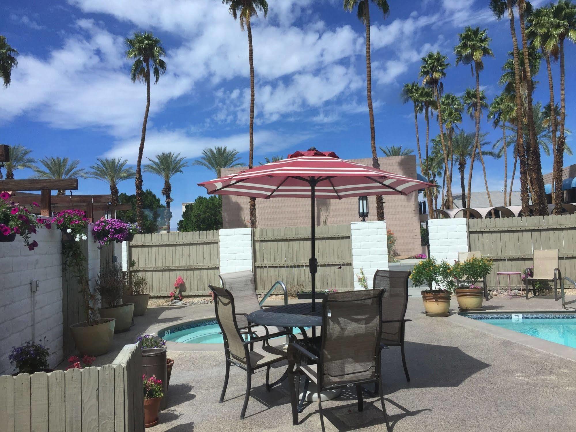 Palms Hotel Palm Desert Exterior photo